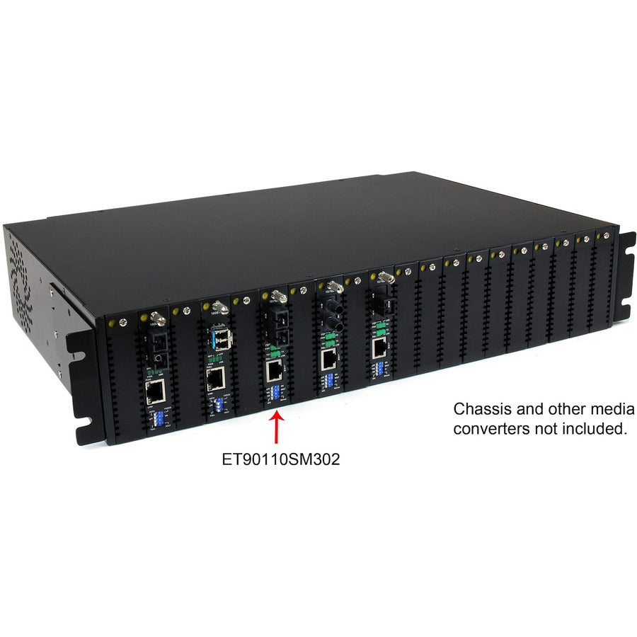Convertisseur de média fibre optique monomode 10/100 Mbps SC 30 km ET90110SM302 de StarTech.com
