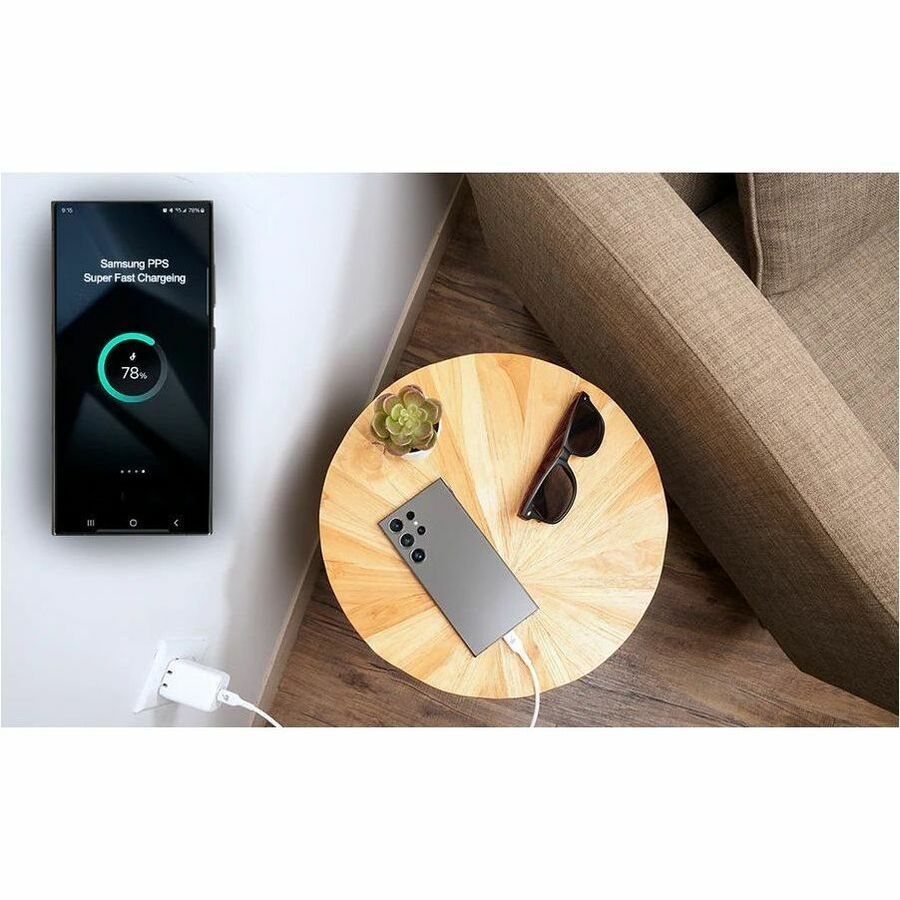 Chargeur GaN double USB-C 65 W IOGEAR GearPower GPAWC65W