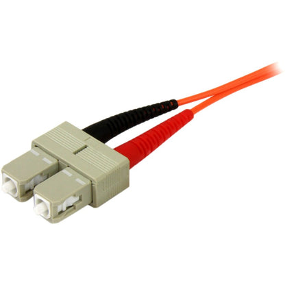 Câble à fibre optique StarTech.com de 2 m - Duplex multimode 50/125 - OFNP Plenum - SC/SC - OM2 - Câble de raccordement à fibre optique SC vers SC 50FIBPSCSC2