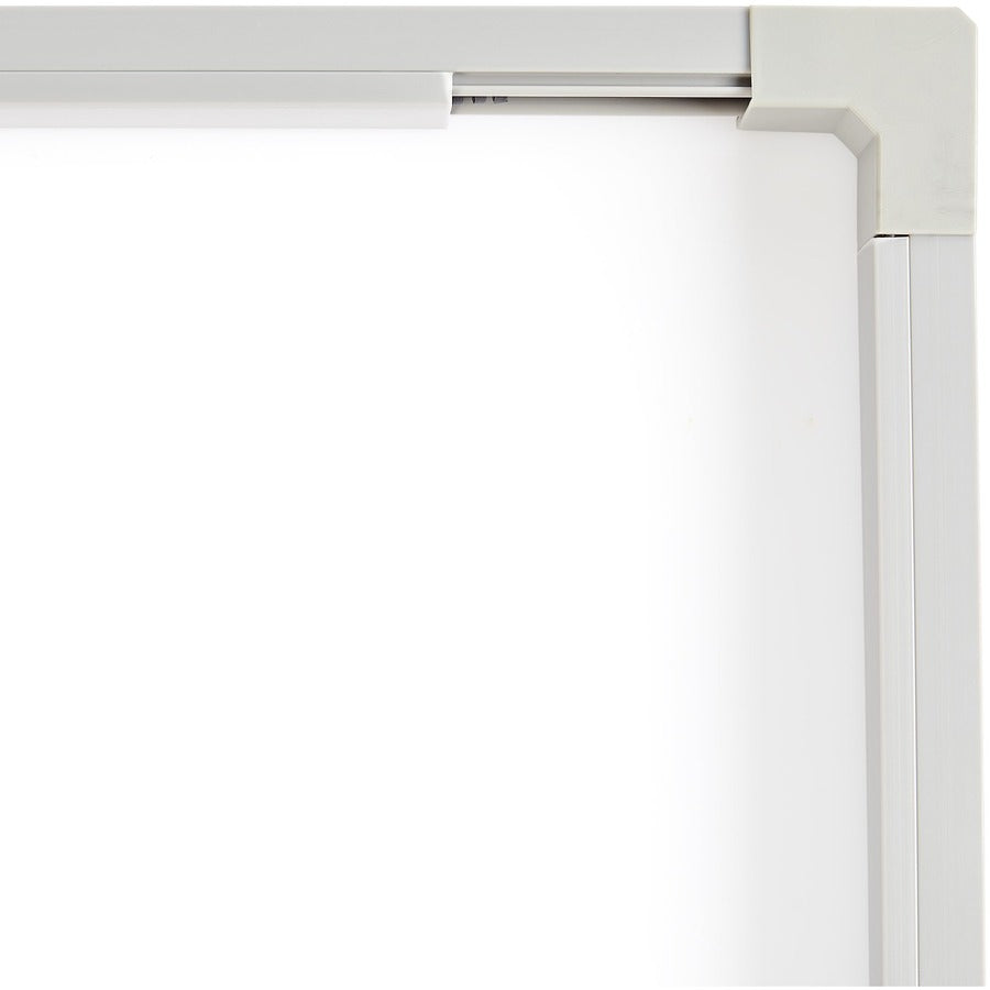StarTech.com Lot de 20 connecteurs d'angle intérieurs pour chemin de câbles CBMWD3816 - Accessoires de gestion de câbles Connecteurs coudés intérieurs à 90° UL CBMWD3816I