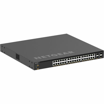Commutateur géré Netgear 36x10G/Multi-Gig PoE++ (base 280 W, jusqu'à 1 760 W) et 4xSFP28 25G XSM4340CV-100NES