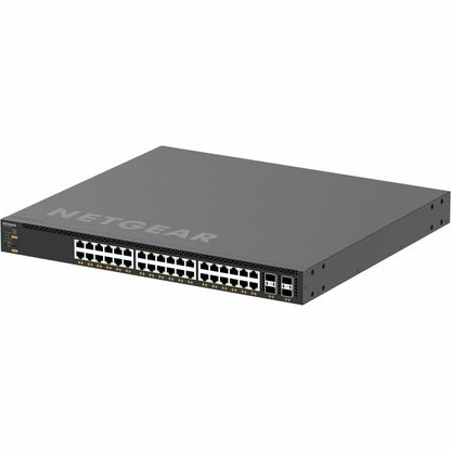 Commutateur géré Netgear 36x10G/Multi-Gig PoE++ (base 280 W, jusqu'à 1 760 W) et 4xSFP28 25G XSM4340CV-100NES