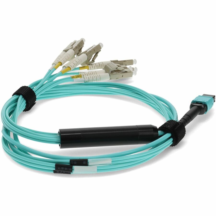 Câble de sortie LOMM Aqua MPO femelle/4LC mâle duplex OM3 50/125 OFNR (Riser-Rated) AddOn 10 m ADD-MPO-4LC10M5OM3