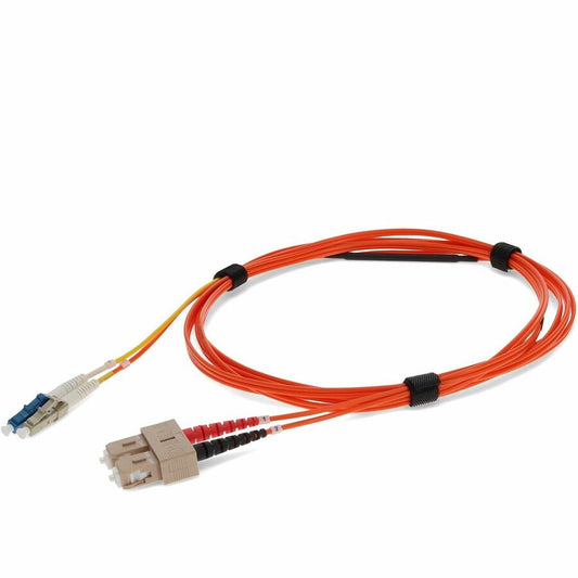 Câble de raccordement de conditionnement de mode fibre optique AddOn 2 x SC 50/125 vers 1 x LC 50/125 et 1 x LC 9/125 3 m ADD-MODE-SCLC5-3