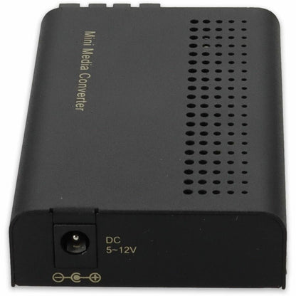Mini convertisseur de média AddOn 10/100/1000Base-TX (RJ-45) vers 1000Base-SX (SC) MMF 850 ​​nm 550 m ADD-GMCMN-SX-SC