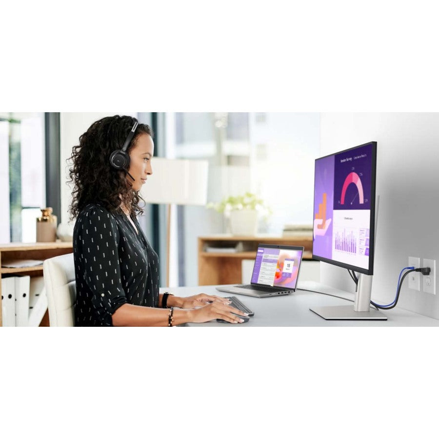 Moniteur LCD Dell P3223QE 32" 4K UHD - 16:9 - Noir, Argent DELL-P3223QE