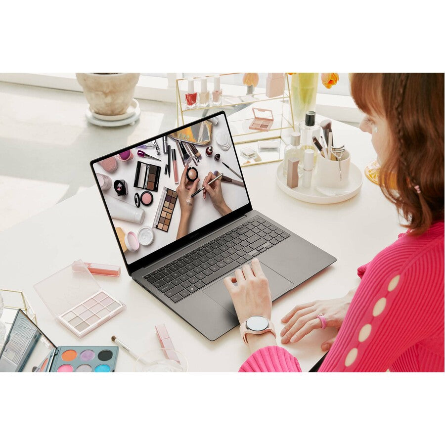 Samsung Galaxy Book3 Ultra NP960XFH-XA2CA 16" Notebook - WQXGA+ - Intel Core i7 13th Gen i7-13700H - Intel Evo Platform - 16 GB - 1 TB SSD - Graphite NP960XFH-XA2CA