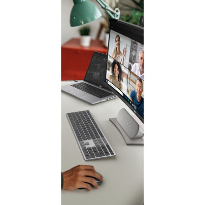 Station de travail mobile Dell Precision 3000 3470 14" - Full HD - Intel Core i5 12e génération i5-1250P - Technologie vPro - 16 Go - SSD 256 Go - Clavier anglais (États-Unis) - Titan Gray MGHV1