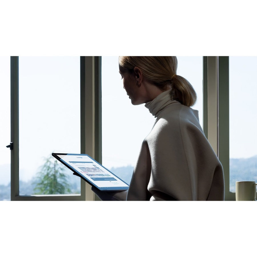 Tablette Microsoft Surface Pro 7+ - 12,3" - 8 Go - SSD 256 Go - Windows 10 Pro - Noir Mat 1NA-00016