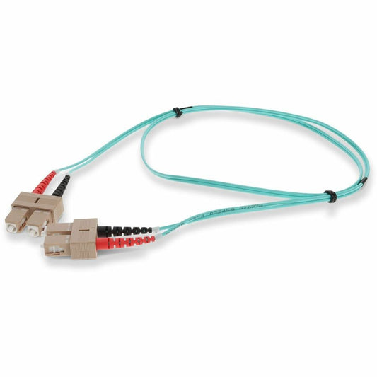 Câble de raccordement fibre optique multimode optimisé au laser (LOMM) Duplex SC/SC OM4 Aqua de 2 m AddOn ADD-SC-SC-2M5OM4