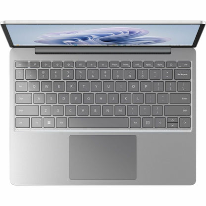 Ordinateur portable Microsoft Surface Laptop Go 3 12,4" à écran tactile - Intel Core i5 - 16 Go - SSD 256 Go - Clavier anglais, français - Platinum XKR-00002