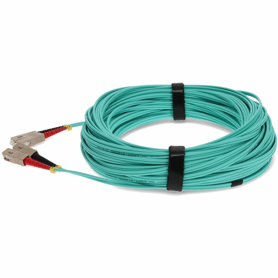 Câble de raccordement fibre optique multimode optimisé au laser (LOMM) duplex SC/SC OM4 Aqua 30 m AddOn ADD-SC-SC-30M5OM4