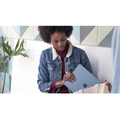 Ordinateur portable Microsoft Surface Laptop 4 13,5" à écran tactile - Intel Core i5 - 16 Go - SSD 512 Go - Bleu glacier LBX-00005