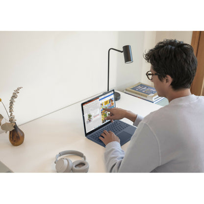 Ordinateur portable Microsoft Surface Laptop 4 13,5" à écran tactile - Intel Core i5 - 8 Go - SSD 512 Go - Bleu glacier 5C1-00024
