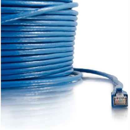 Câble Ethernet blindé Cat6 de 100 pieds C2G - Câble de raccordement réseau Cat 6 - Bleu 43169