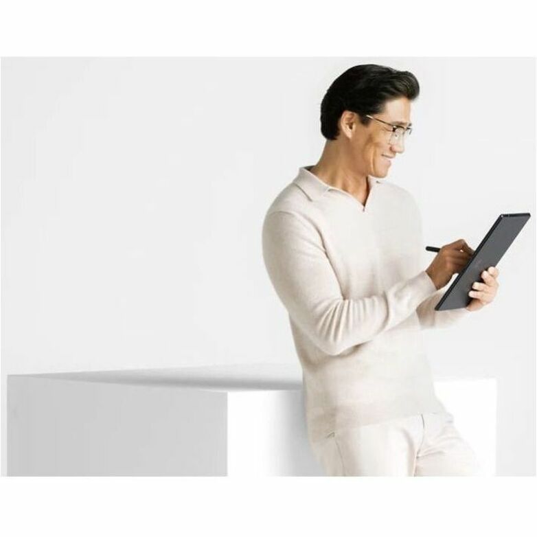 Tablette Microsoft Surface Pro 10 - 13" - Technologie vPro - 16 Go - SSD 512 Go - Noir ZDW-00019