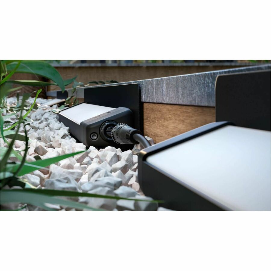 Philips Amarant Linear Outdoor Light 1746630V7