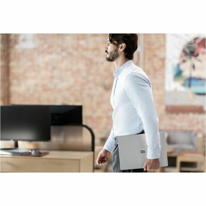 Ordinateur portable Microsoft Surface Laptop 6 13,5" à écran tactile - Intel Core Ultra 5 135H - 16 Go - SSD 256 Go - Clavier anglais - Platinum ZJQ-00026
