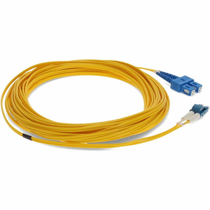 Câble de raccordement OFNR (Riser Rated) jaune AddOn 15 m SMF 9/125 Duplex SC/LC OS1 ADD-SC-LC-15M9SMF