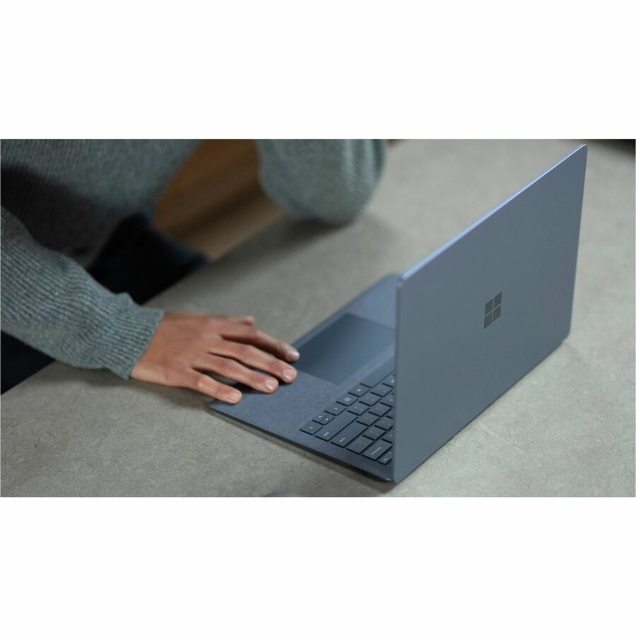 Ordinateur portable Microsoft Surface Laptop 4 13,5" à écran tactile - Intel Core i5 - 8 Go - SSD 512 Go - Platine LBZ-00010
