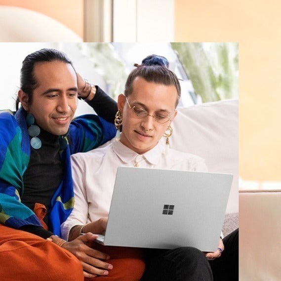 Ordinateur portable Microsoft Surface Laptop 5 15" à écran tactile - Intel Core i7 - Plateforme Intel Evo - 8 Go - SSD 512 Go - Clavier anglais, français - Platinum RG1-00002