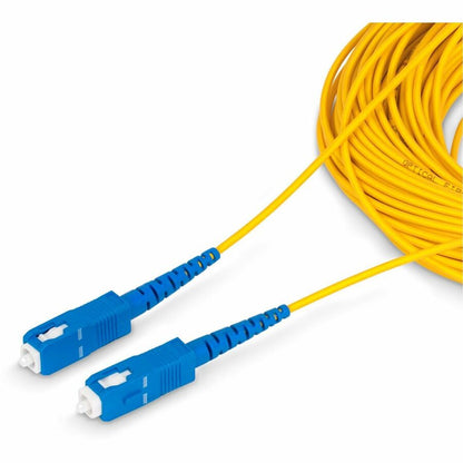 Câble à fibre optique monomode simplex SC vers SC (UPC) OS2 de 100 m (328 pi) de StarTech.com, 9/125, 40G/100G, faible perte d'insertion, cordon de raccordement LSZH SPSMSCSC-OS2-100M