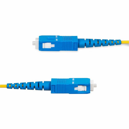 Câble à fibre optique monomode simplex SC vers SC (UPC) OS2 de 100 m (328 pi) de StarTech.com, 9/125, 40G/100G, faible perte d'insertion, cordon de raccordement LSZH SPSMSCSC-OS2-100M