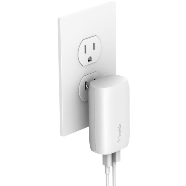 Chargeur mural portable Belkin 37 W à double port USB-C - 1 x USB-A (12 W), 1 x USB-C (30 W) - Charge rapide - Adaptateur secteur - Blanc WCB007DQWH