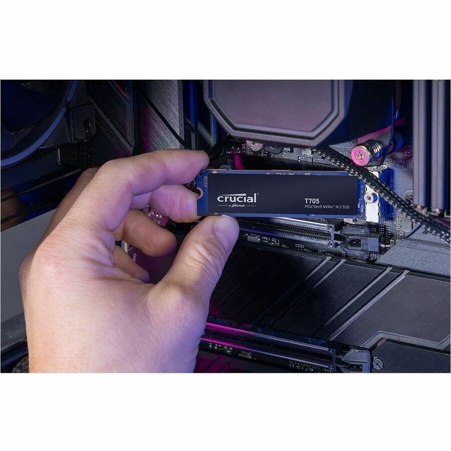 Disque SSD Crucial T705 2 To - M.2 2280 interne - PCI Express NVMe (PCI Express 5.0 x4) CT2000T705SSD3
