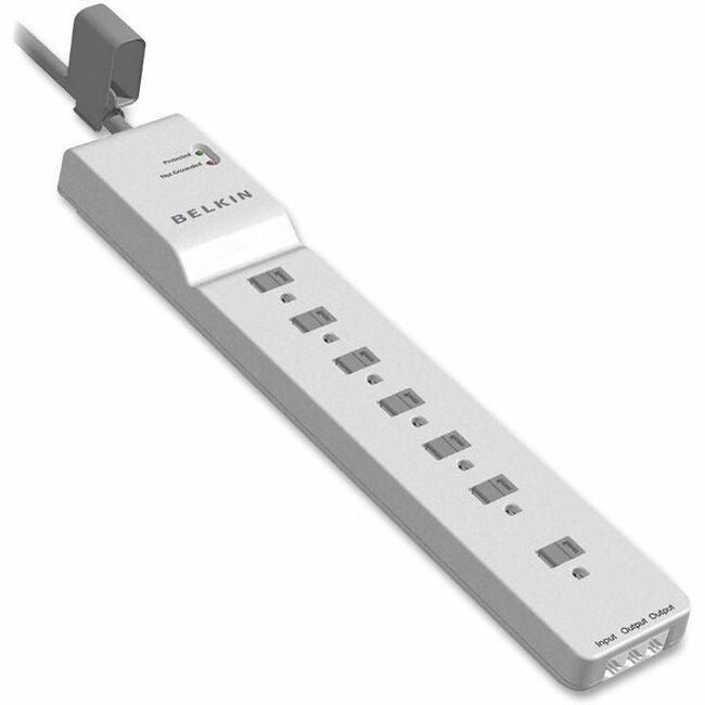 Parasurtenseur Belkin 7 prises pour la maison/le bureau - Câble de 6 pieds - Blanc - 2160 joules BE10720012