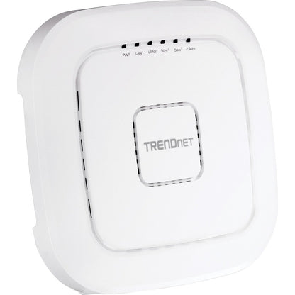 Point d'accès sans fil intérieur PoE+ tri-bande AC2200 TRENDnet, bandes WiFi AC 867 Mbps + WiFi N 400 Mbps, Wave 2 MUMIMO, pont client, WDS, AP, pont WDS, station WDS, modes répéteur, blanc, TEW-826DAP TEW-826DAP