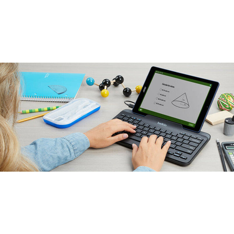 Clavier filaire Belkin pour tablette avec support et connecteur USB-C B2B191