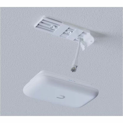 Point d'accès sans fil Ubiquiti double bande IEEE 802.11 a/b/g/n/ac 866,70 Mbit/s - Intérieur/extérieur UK-ULTRA-US