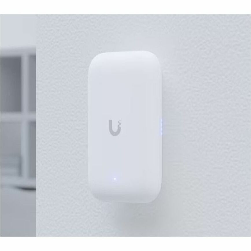 Point d'accès sans fil Ubiquiti double bande IEEE 802.11 a/b/g/n/ac 866,70 Mbit/s - Intérieur/extérieur UK-ULTRA-US