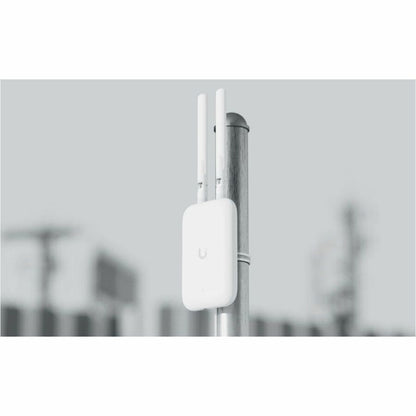 Point d'accès sans fil Ubiquiti double bande IEEE 802.11 a/b/g/n/ac 866,70 Mbit/s - Intérieur/extérieur UK-ULTRA-US