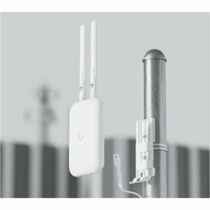 Point d'accès sans fil Ubiquiti double bande IEEE 802.11 a/b/g/n/ac 866,70 Mbit/s - Intérieur/extérieur UK-ULTRA-US
