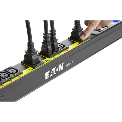 Eaton ePDU G3 géré 38U-A ENTRÉE : L6-30P 24 A 1P SORTIE : 20XC13 : 4XC19 EMA107-10
