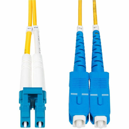 StarTech.com Câble fibre optique duplex monomode LC vers SC (UPC) OS2 de 15 m (49,2 pi), 9/125, 100G, faible perte d'insertion, cordon de raccordement fibre LSZH SMLCSC-OS2-15M