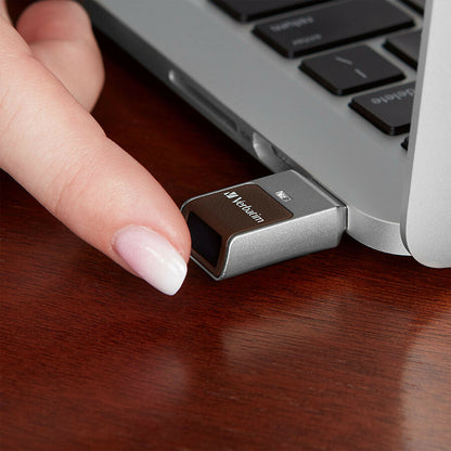 Clé USB 3.0 Verbatim Fingerprint Secure 70369