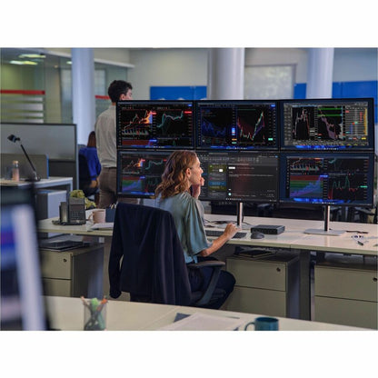 253351679.jpg