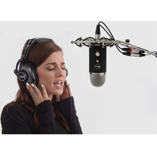 Blue Yeti Pro Wired Condenser Microphone 988-000092