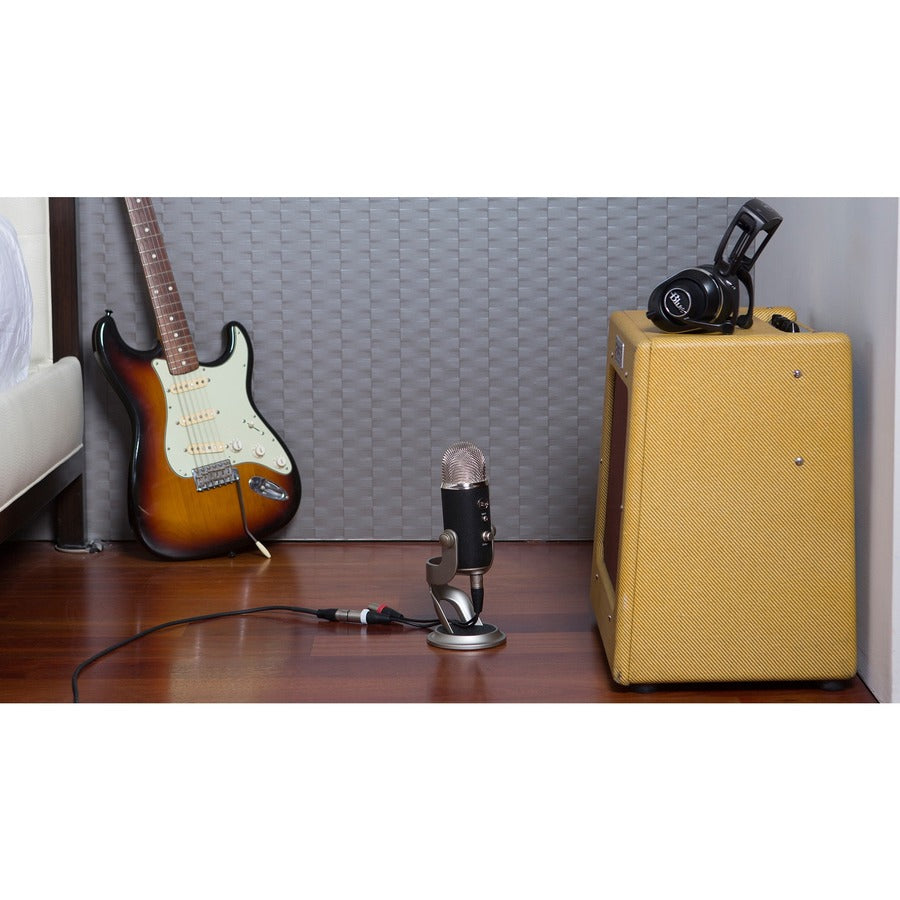 Blue Yeti Pro Wired Condenser Microphone 988-000092