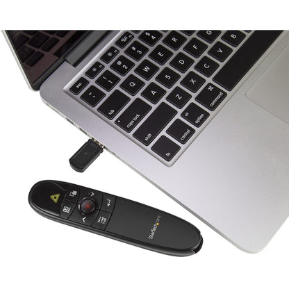 Star Tech.com Télécommande de présentation sans fil avec pointeur laser rouge - 90 pieds - Clicker de présentation PowerPoint pour Mac et Windows (PRESREMOTE) PRESREMOTE