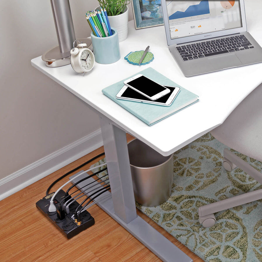 Parasurtenseur TV/modem à 8 prises Tripp Lite TLP810NET